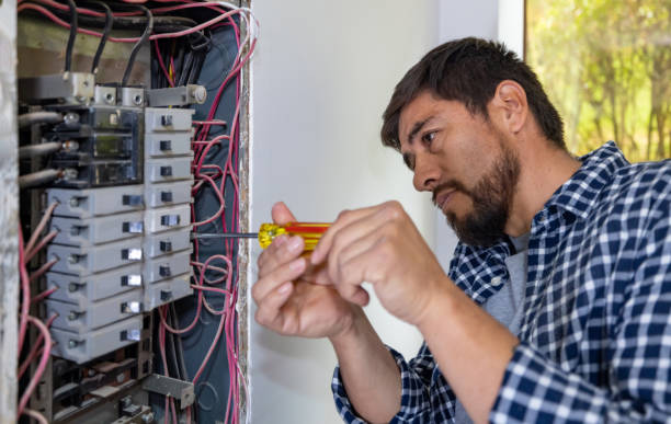 Best Affordable Emergency Electrician  in Franklin, LA